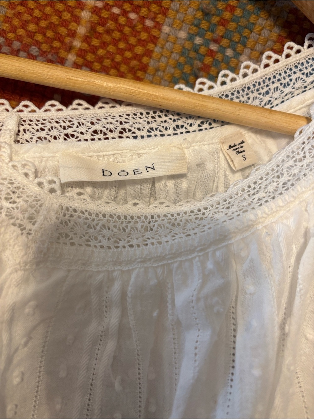 Doen Cosenza White Eyelet Ruffle Blouse - Picture 3 of 8
